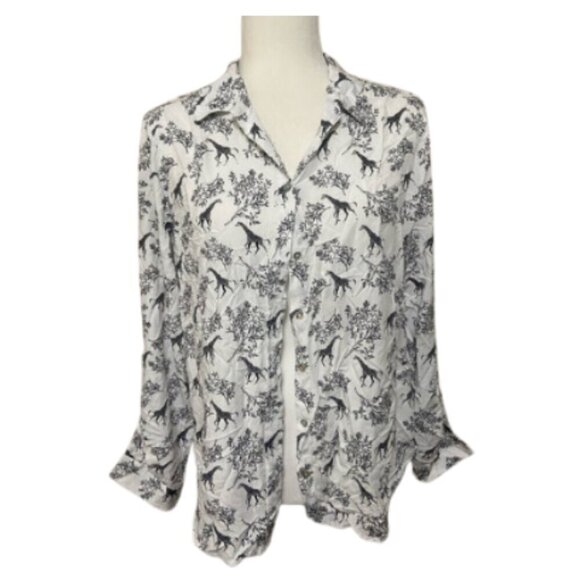 Jane & Delancey EUC novelty giraffe print relaxed fit button down size M - Picture 1 of 8